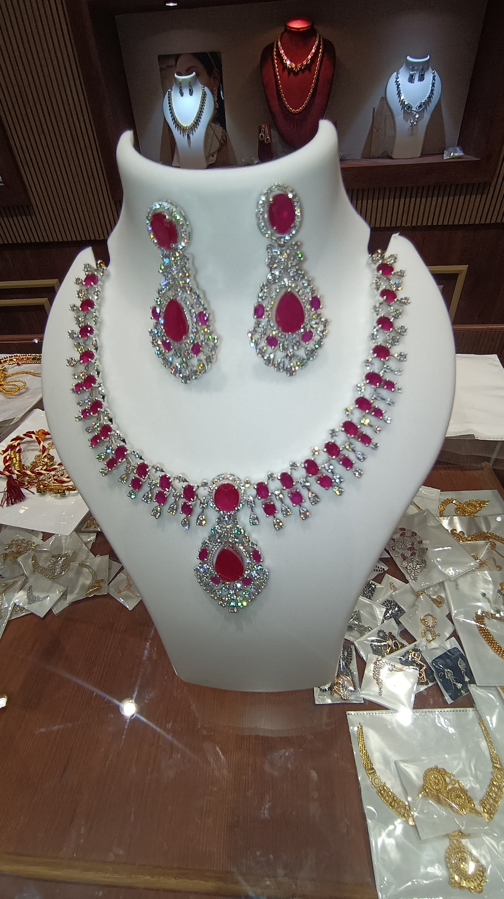 RUBY NECKLACE 386160